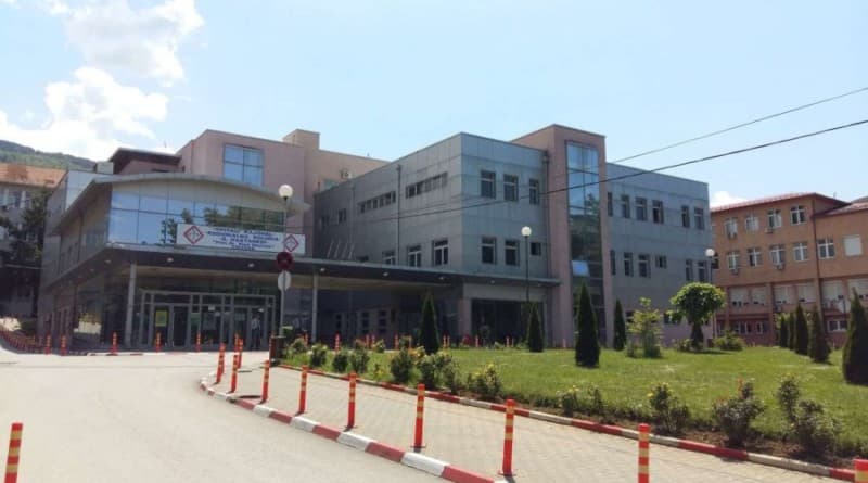 Kjo është gjendja e 19-vjeçarit që u ther me thikë nga një 13-vjeçar në Prizren