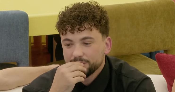 Babai i Toneyt me mesazh për të birin: Nuk pranojmë lidhje me Bian (VIDEO)