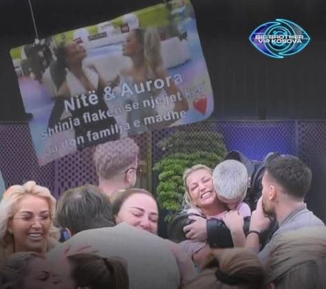 “Shtinja flakën se një jetë kemi”, Aurora dhe Suanita surprizohen me dron (VIDEO)