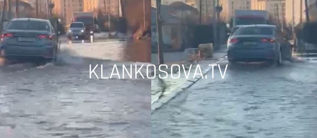 Një rrugë në Graçanicë mbushet me ujë, veturat mezi qarkullojnë