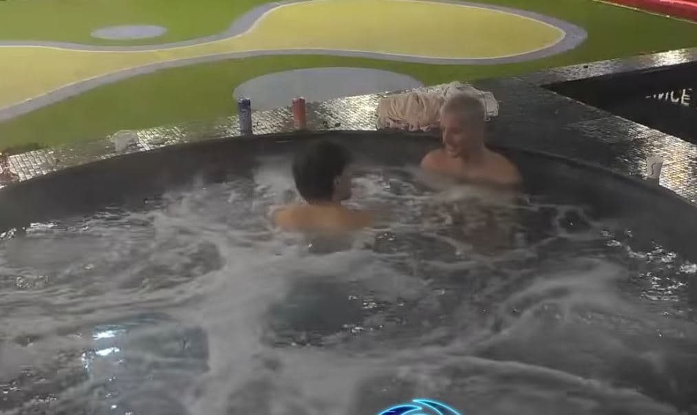 “Hera e parë që motra më pa duke qarë” – Klodi rrëfen për takimin me motrën (VIDEO)