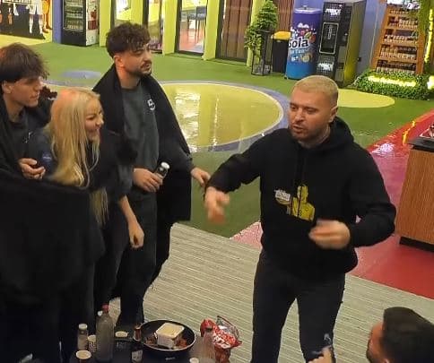 Alba "eskalon" në debat me Labin, ia përmend Kuranin (VIDEO)