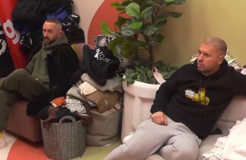 Labinoti deklaron se ka 3 vajza në shtëpi që nuk janë larë prej 10 ditësh (VIDEO)