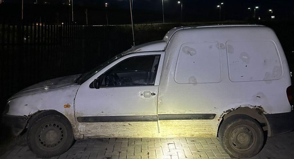 36 vjeçari nën hetime: Armë pa leje, bagëti të dëmtuara dhe veturë e paregjistruar