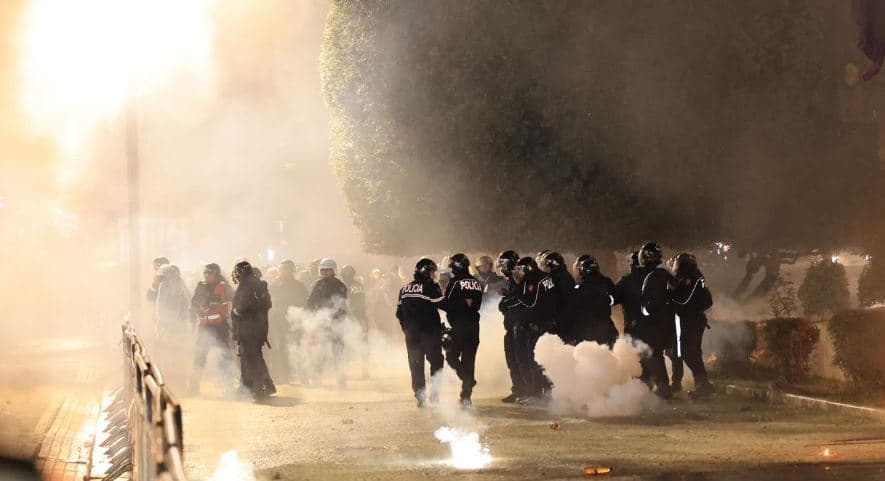 Arrestime e lëndime, çka ndodhi në protestën e djeshme të PD-së?