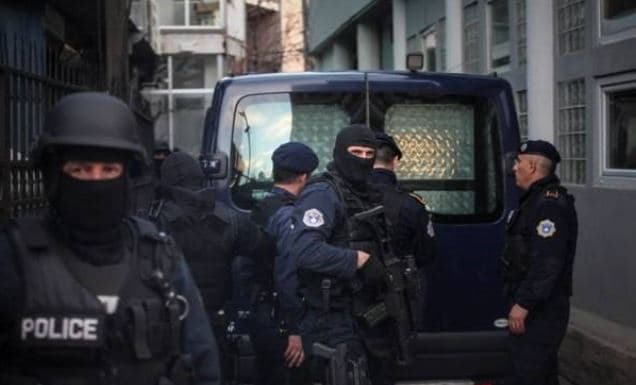 Rast i çuditshëm në Kaçanik: Gjuajtje me armë, vetaksident, kërcënim për vetëvrasje – dy të arrestuar