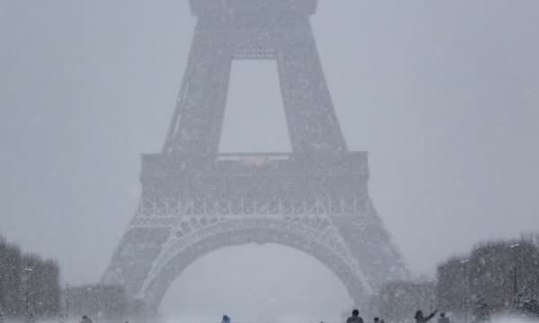 6 të vdekur në Evropë, bora e akulli shkaktojnë kaos