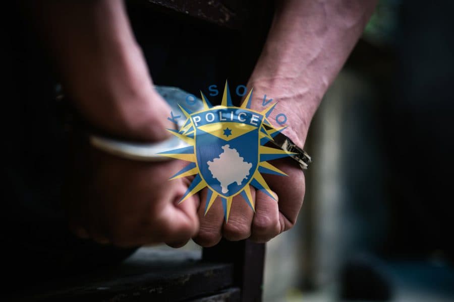 Shtiu me armë pranë një shkolle në Prizren, arrestohet 21-vjeçari 