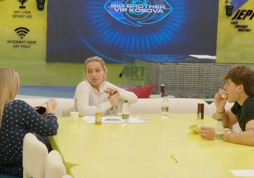 Aurora-Elijonës për Klodin: Ky do të të lutet jashtë (VIDEO)