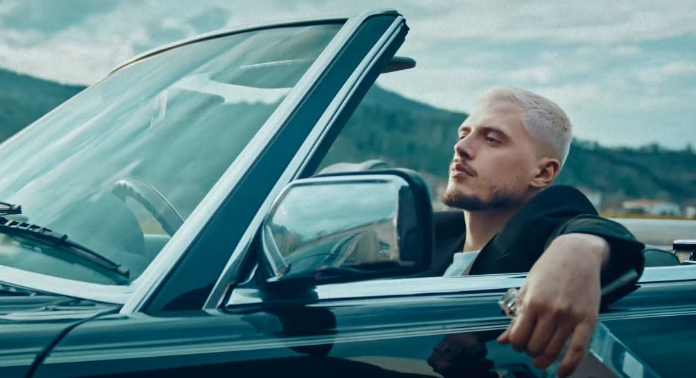 Bardhi publikon këngën “Angelina” (VIDEO)