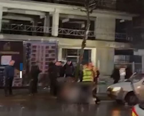 Dërgohet për trajtim mjekësor këmbësorja që u godit nga vetura në Lipjan