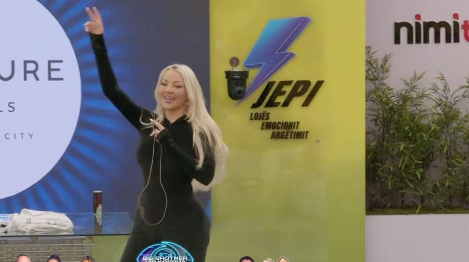 Benita kërkon këngën e Endrit për “inat” të Klodit! (VIDEO)