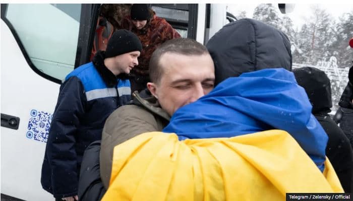 Rusia dhe Ukraina shkëmbejnë të burgosur, bisedimet e paqes përfundojnë pa përparim