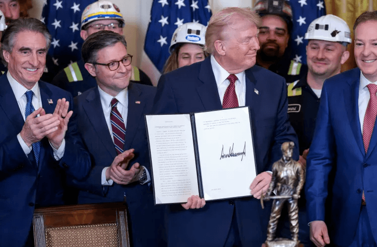 Trump urdhëron Pentagonin të blejë energji nga qymyri