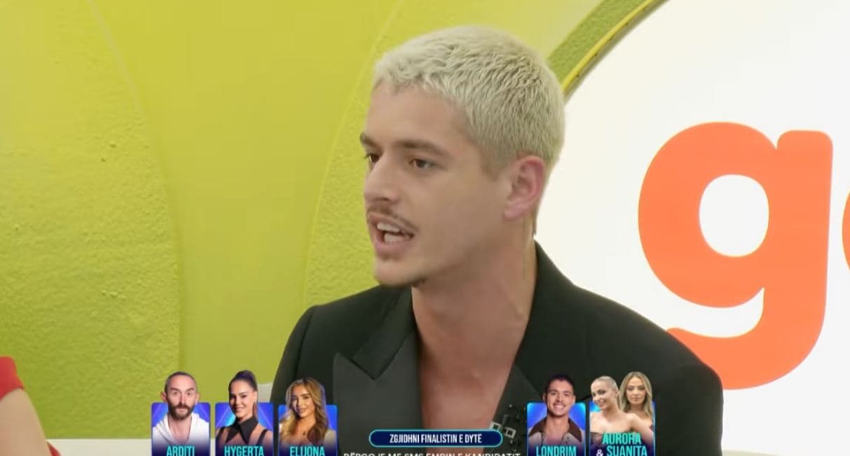 Londrimi: Benita dhe Elijona po shtyhen se cila me hy e para mes një çifti (VIDEO)