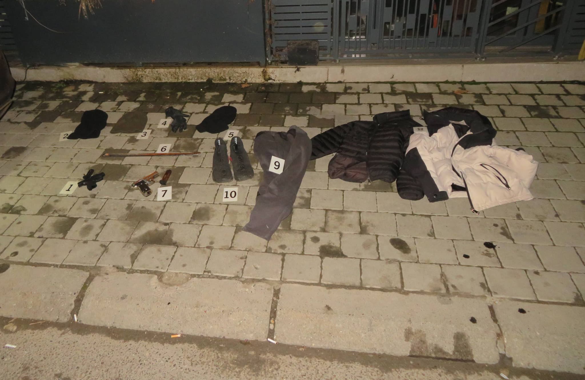 Detaje për grupin e plaçkitësve që kryen grabitjen në Prizren, njëri në arrati