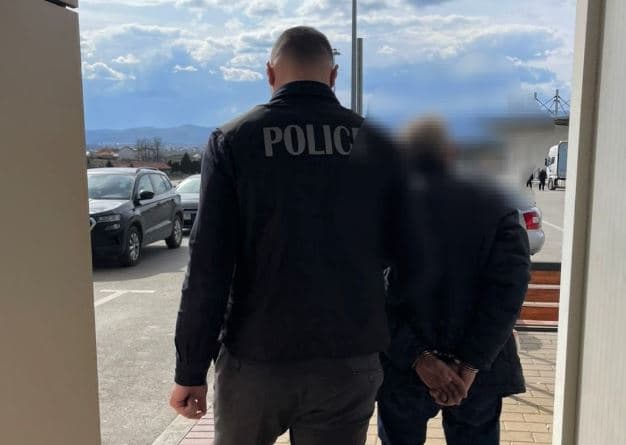Arrestohet një i dyshuar për krime lufte