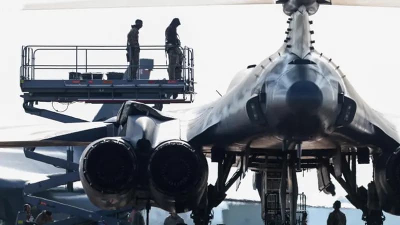 Bombarduesit amerikanë vazhdojnë të përdorin bazën RAF Fairford në Britani