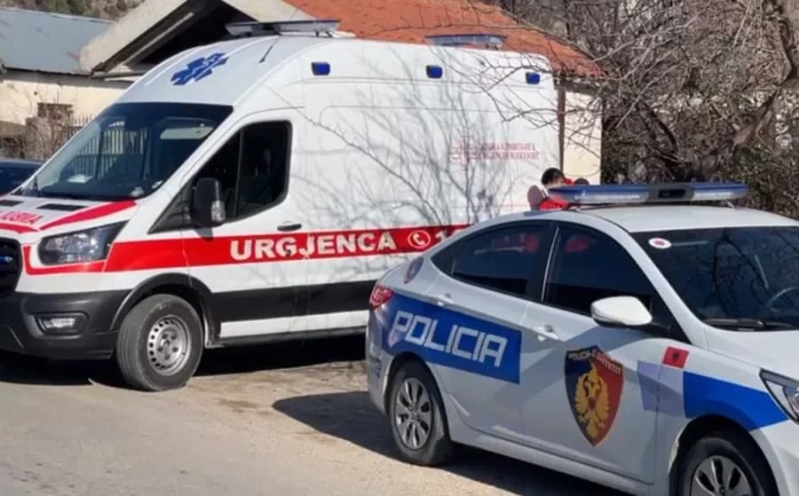 Aksident në Lezhë, makina përplaset me motorin - një i plagosur
