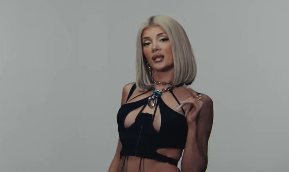 Era Istrefi publikon këngën “Move on” (VIDEO)