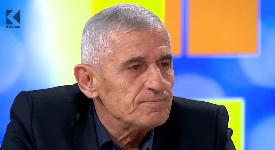 “E kanë vra krejt familjen, i kanë djeg”, i mbijetuari i masakrës së Poklekut flet mes dhimbjes dhe lotëve