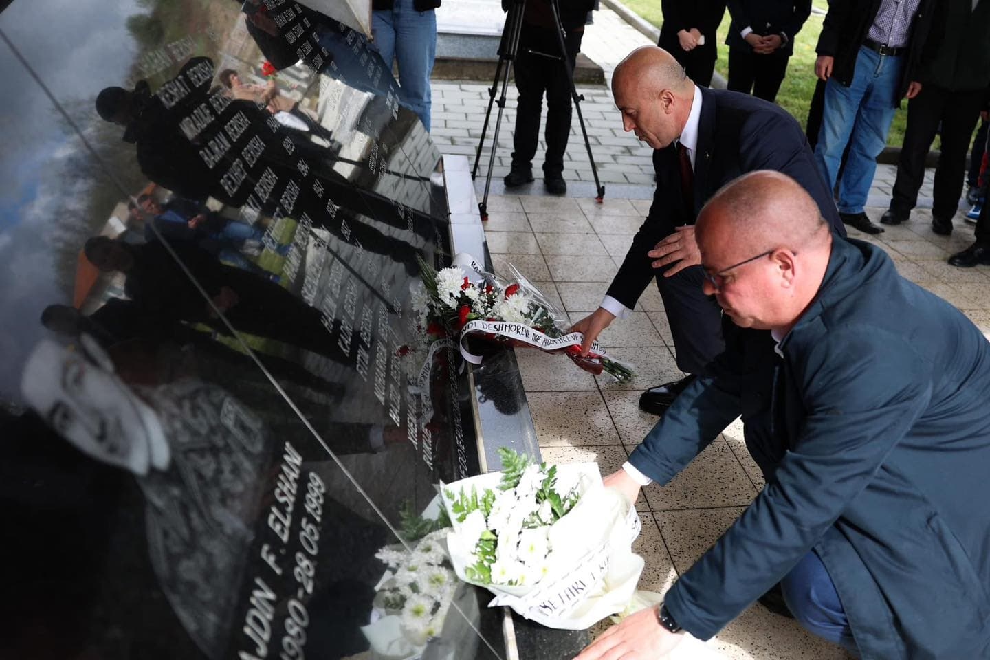 Haradinaj kujton të rënët në Celinë, Fortesë e Brestoc: Plagët e asaj kohe mbeten të hapura...