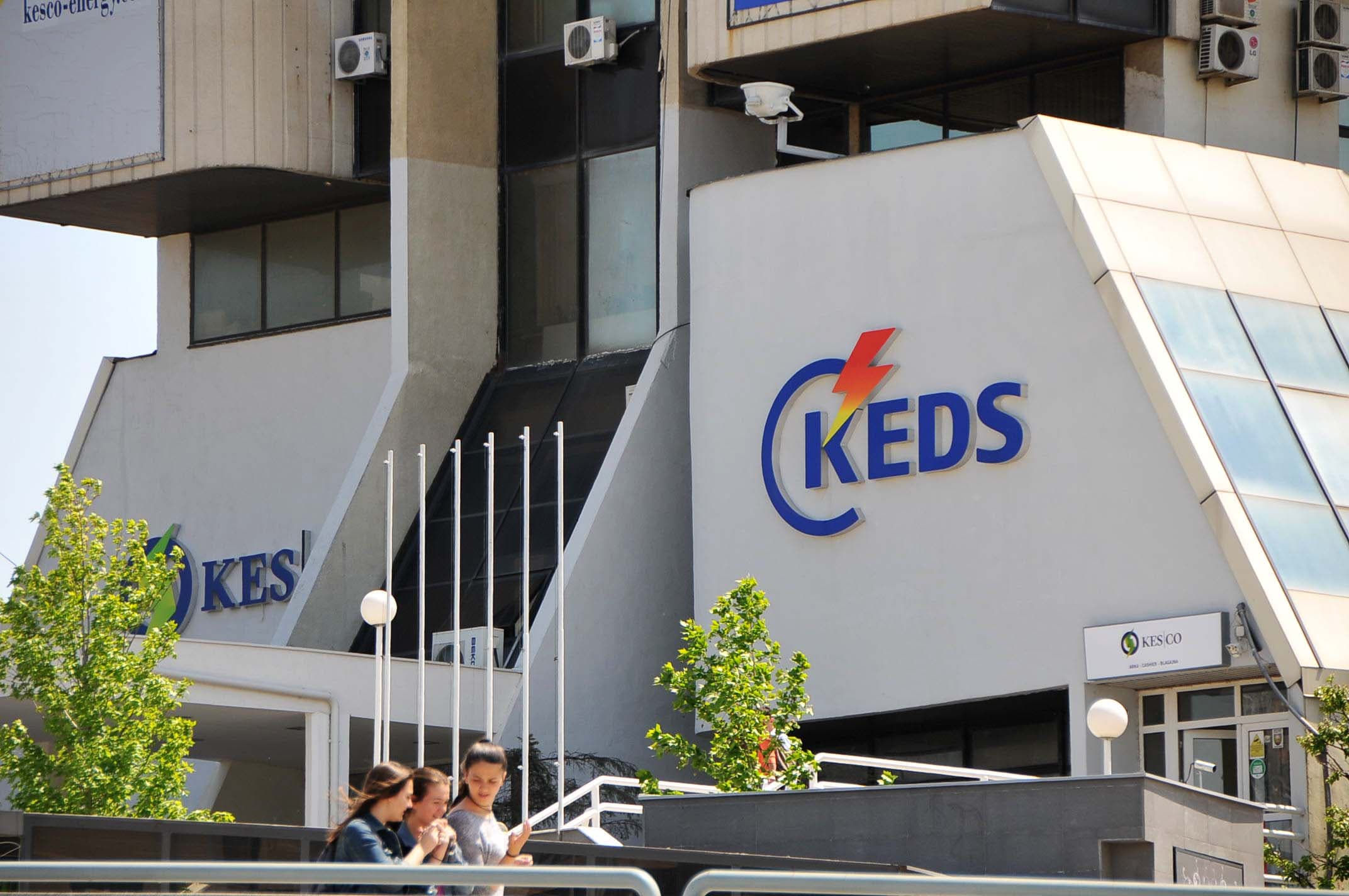 Aktakuzë ndaj dy zyrtarëve të KEDS-it në Ferizaj për pranim të ryshfetit