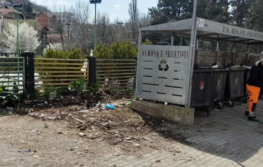 Stabilizohet gjendja me bërllok në Prishtinë, sipas kryeshefit të “Pastrimit” (VIDEO)