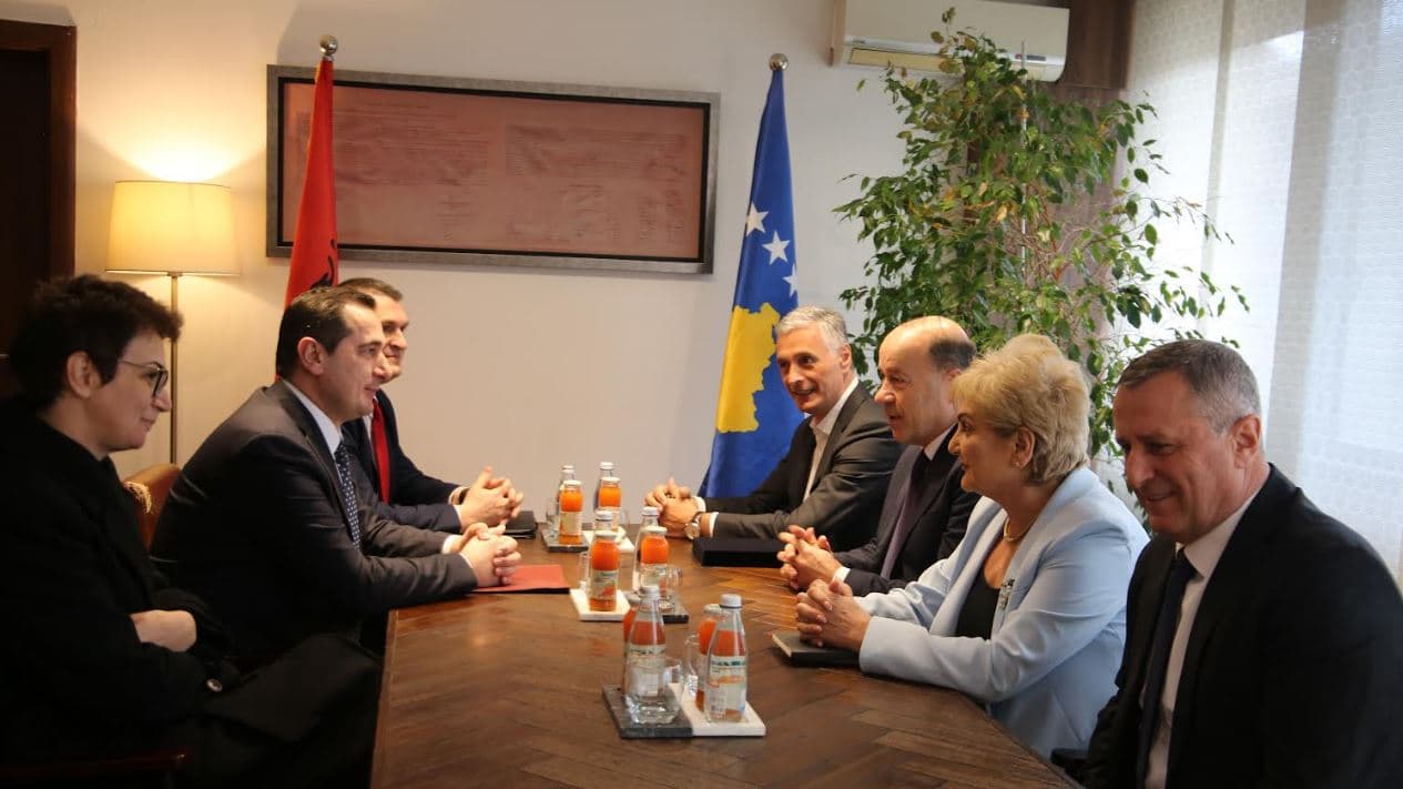 Delegacioni i SPAK-ut vizitë në Kosovë, riafirmohet angazhimi i përbashkët institucional
