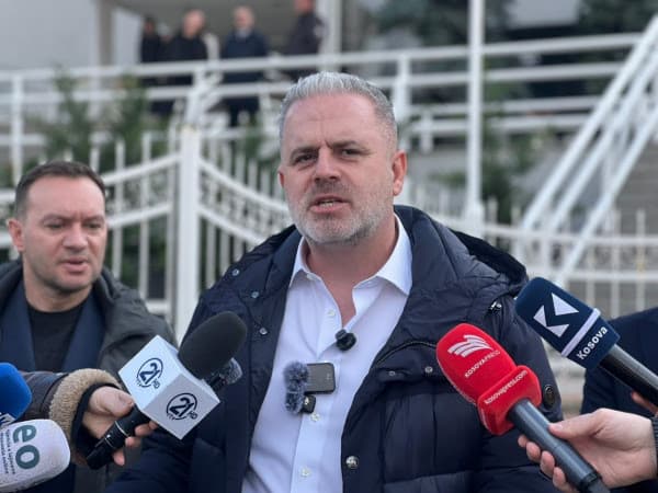 Azemi: Hajninë me njehsorët elektrikë duhet ta ndalim bashkërisht