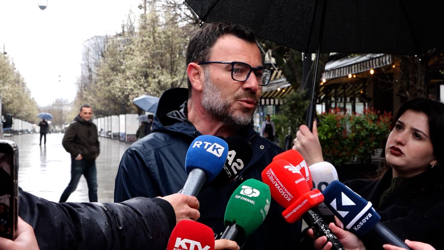Komuna e Prishtinës largoi ekspozitën për masakrat, Braha: Përmbajtje e pasaktë dhe e pavërtetë