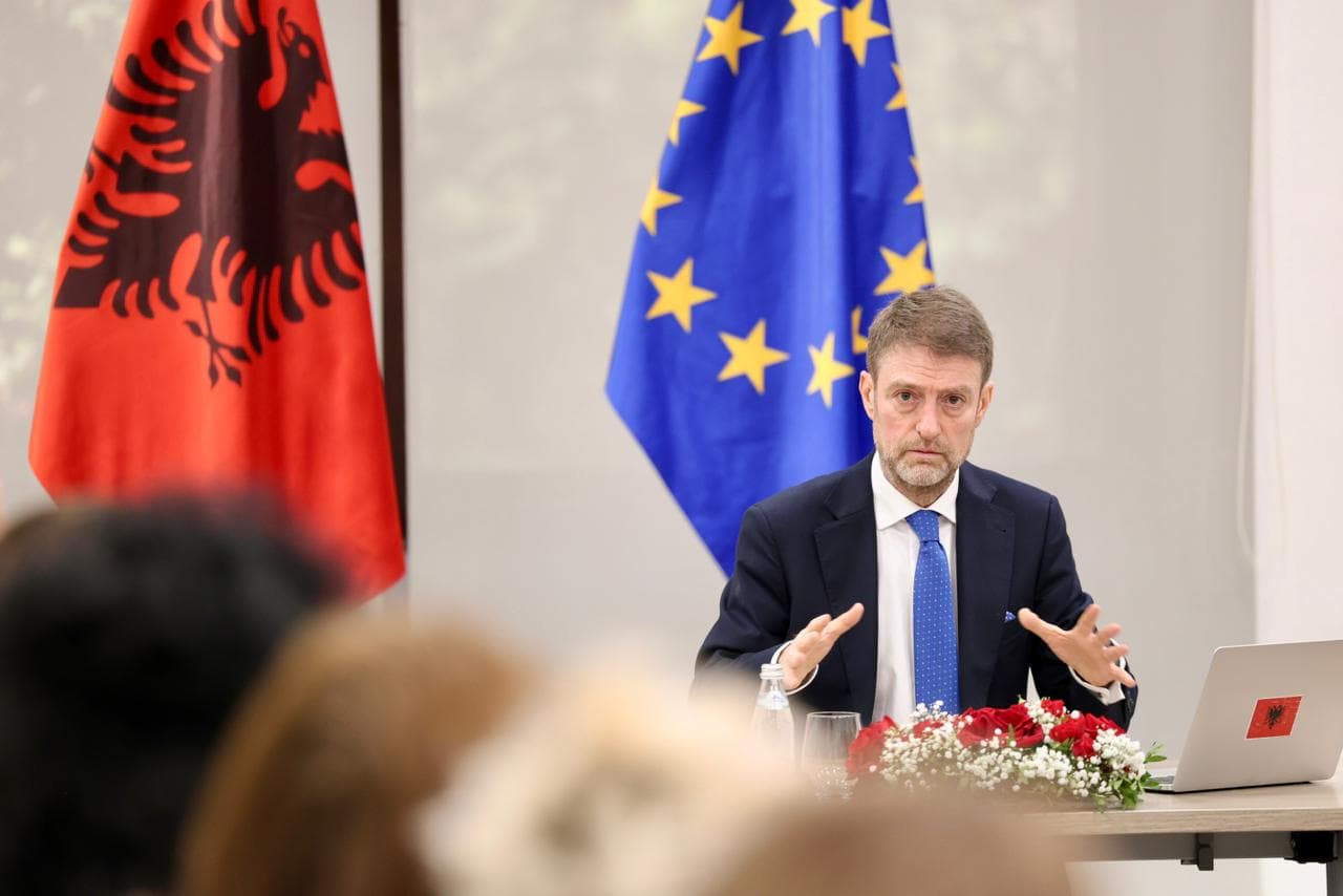 Situata në Lindjen e Mesme, Hoxha: Siguria e shtetasve shqiptarë - përparësi absolute