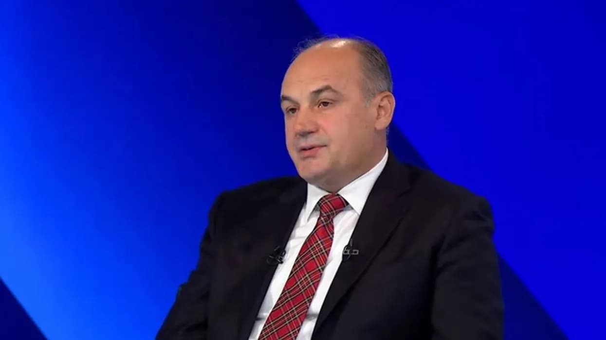 Marrëveshja Serbi-Rusi, Hoxhaj - BE-së: Po financoni një shtet që po punon kundër interesave të unionit