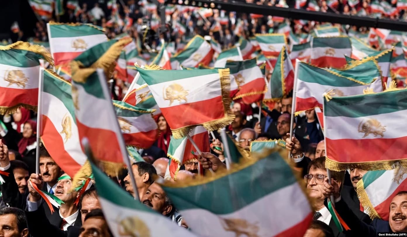 A e rrit prania e Organizatës Popullore Muxhahedine të Iranit rrezikun për Shqipërinë?