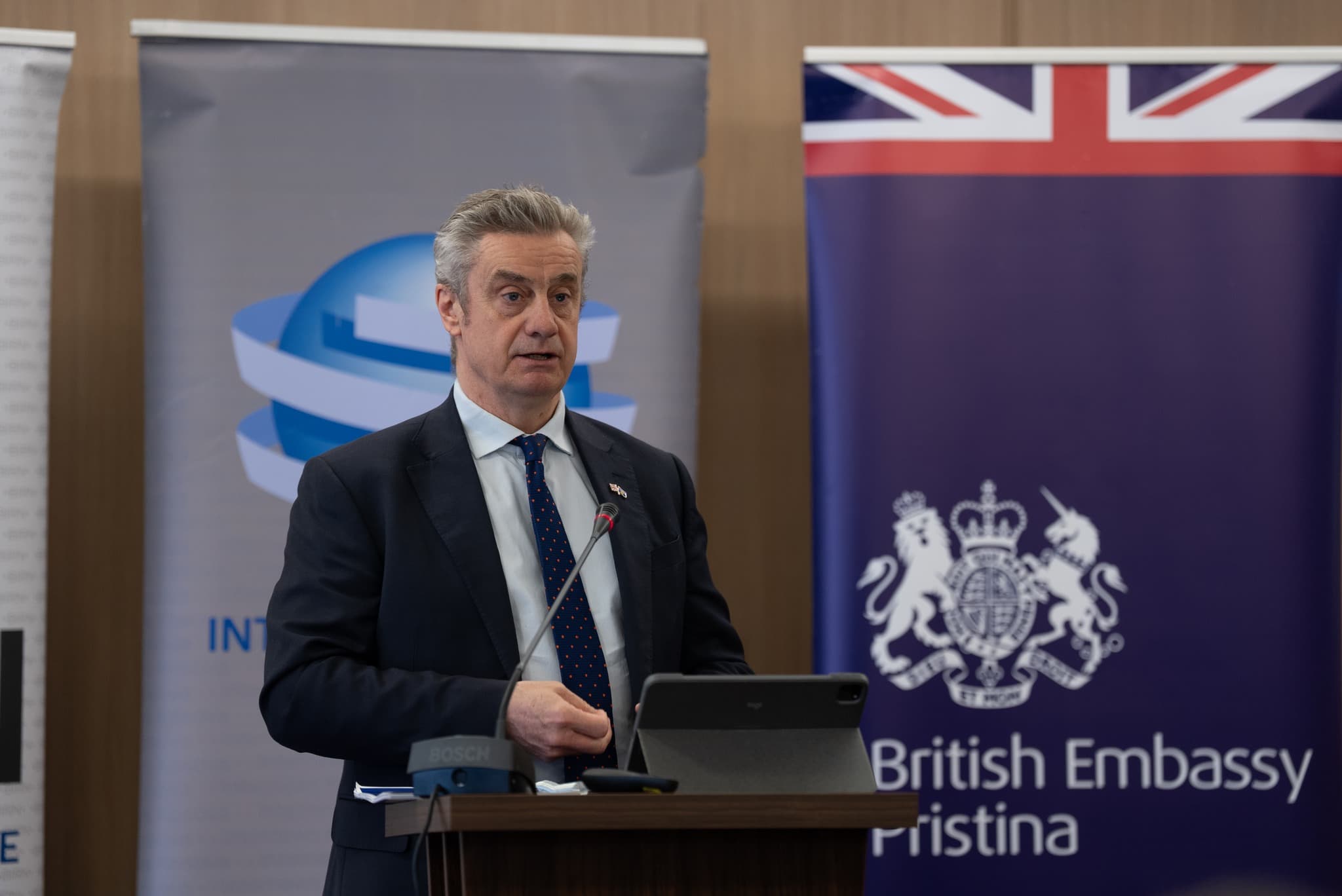 Ambasadori britanik: Bravo Kosova, herës tjetër do të shkoni një hap tutje – shihemi në Botërorin 2030