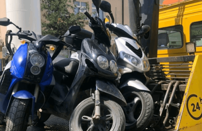 Policia sekuestron 20 motoçikleta dhe shqipton 55 gjoba për kundërvajtësit në Pejë