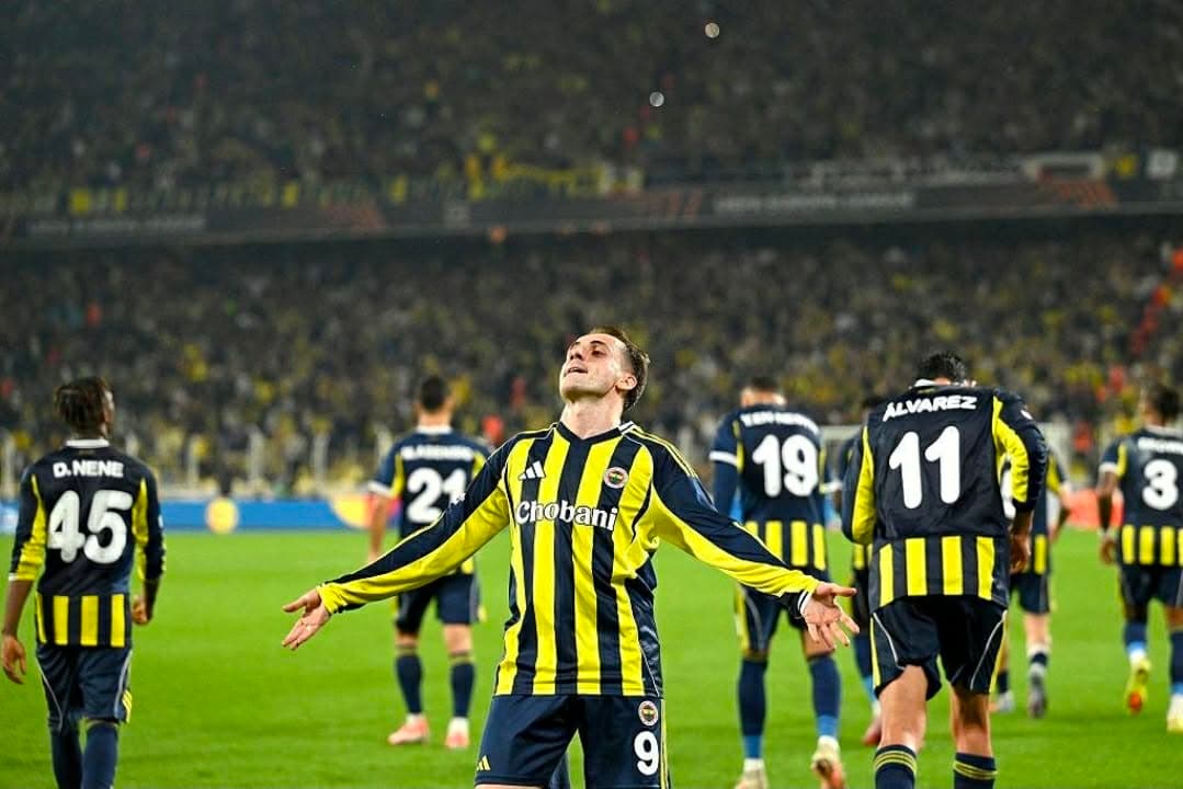 Kerem Akturkoglu vendos derbin e madh, Fenerbahçe triumfon në dramë ndaj Besiktas