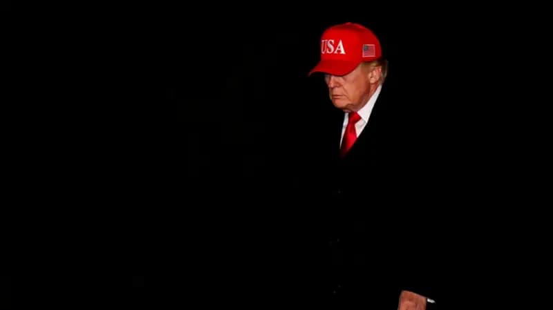 Presidenti Trump kërcënon të shkatërrojë 'anijet sulmuese' iraniane