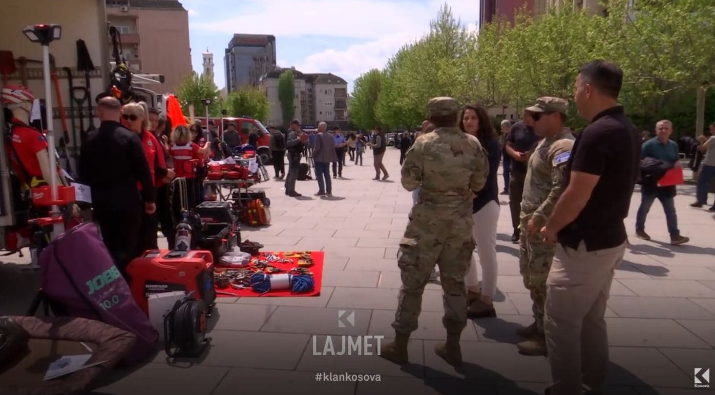 Ditët e AME: Ekipet emergjente ekspozojnë pajisjet (VIDEO)