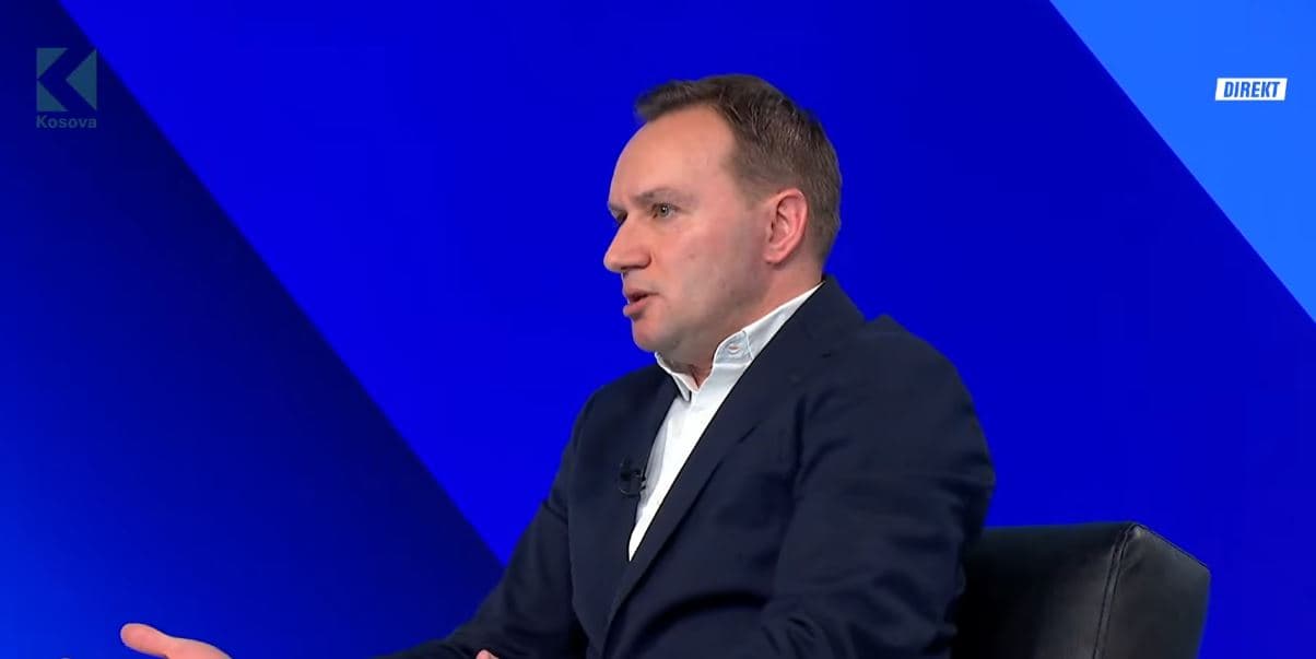 Zogaj i reagon ashpër Rexhajt pasi tha se "Abdixhiku kërkoi presidentin dhe tri ministri": Shpifje e qëllimshme