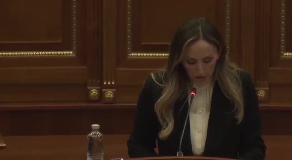 Bytyqi e AAK-së thotë se paga e 13-të ka krijuar ndasi mes qytetarëve