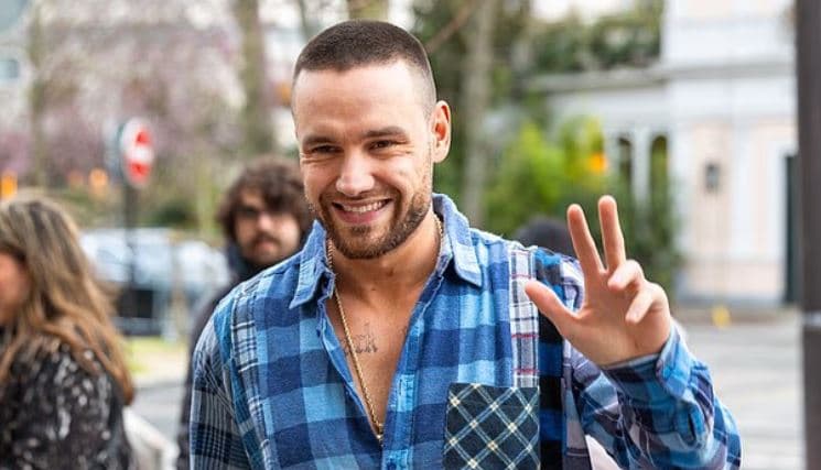 Motra e Liam Payne: Po “luftoj” me dhimbjen, më mungon jeta para humbjes së tij