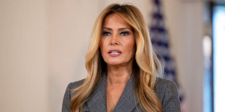 Melania Trump mohon çdo lidhje me Epstein, kërkon t'i japë fund "gënjeshtrave"