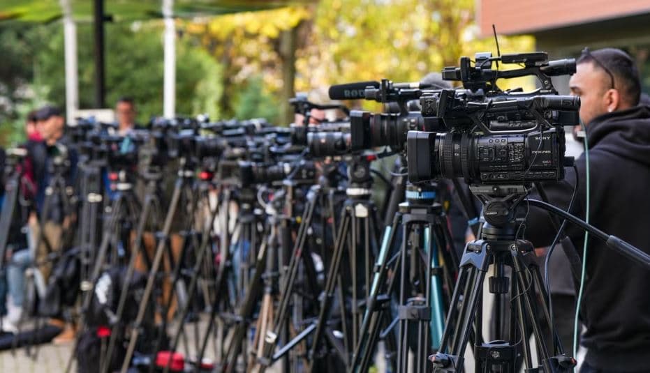 Reporterët pa Kufij: Kosova shënon përparim në lirinë e medias