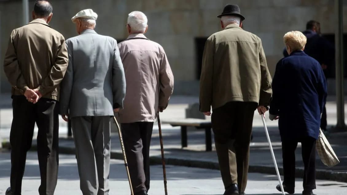Ekzekutohen pagesat për veteranë, pensione të përkohshme dhe ato familjare
