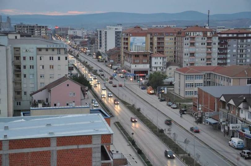 Hidhet granatë dore në një lokal të Fushë Kosovës