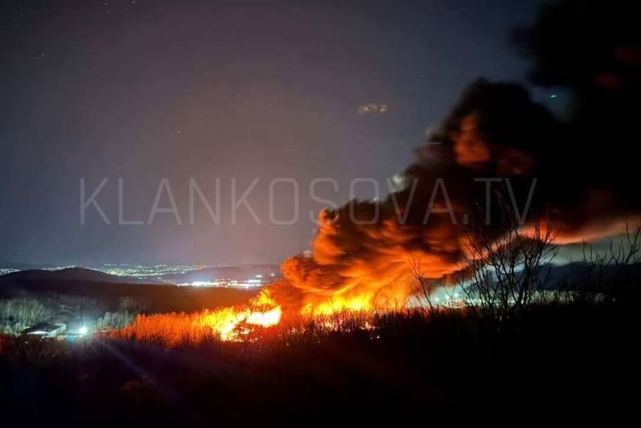 Tym i madh në afërsi të Drenasit, digjen disa goma