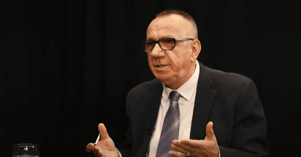 Enver Hasani merr ftesë nga Oxford Union, forumin e famshëm të debatit të universitetit prestigjioz