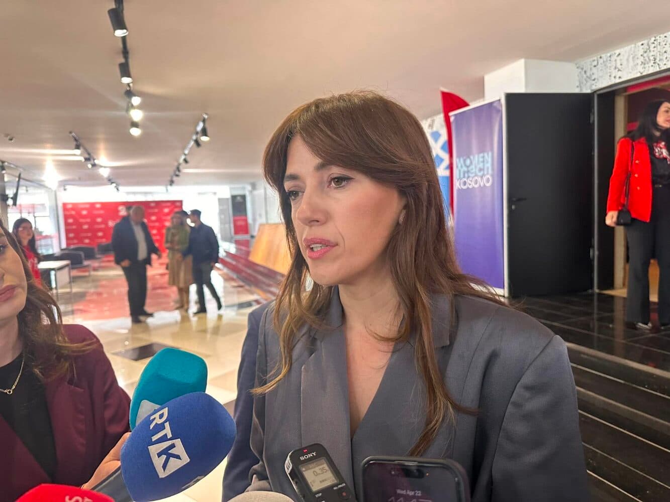Haxhiu: E kam ofruar pozitën e kryeparlamentares që të shmangen zgjedhjet