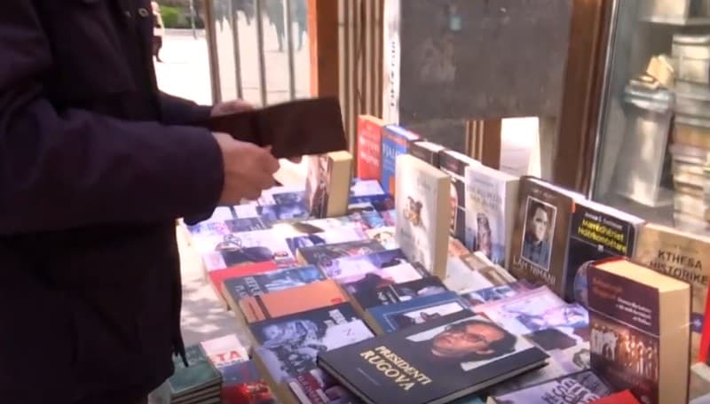 Dita e Librit: Mungesa e leximit vërehet ngado (VIDEO)